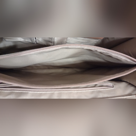 Beautiful Lodis British Tan Laptop Tablet Tote with Crossbody Strap - Picture 14 of 16